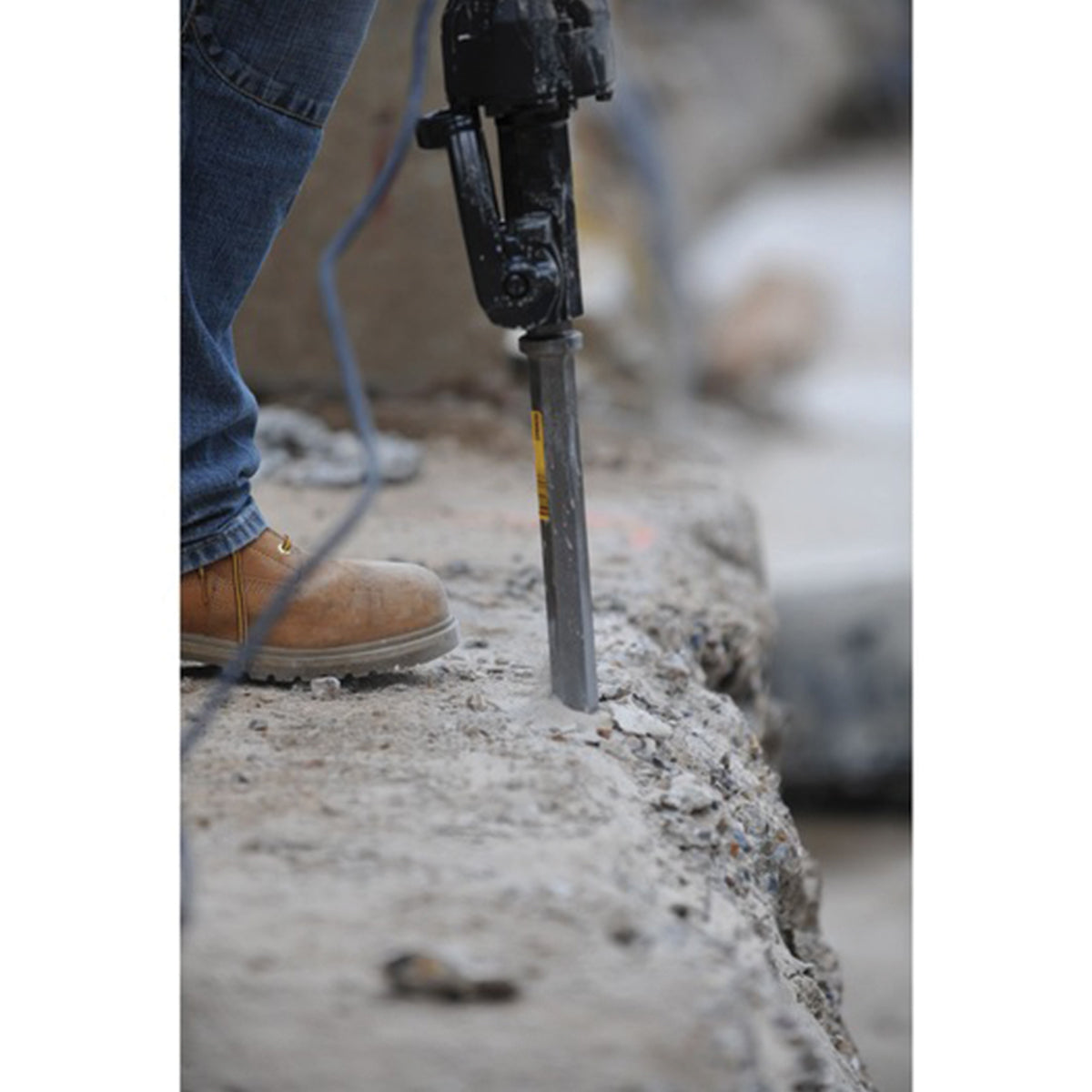 SDS-MAX POINTED, FLAT AND SPATULA chisels with 19mm HEX connection - DeWALT SDS-MAX POINTED, FLAT AND SPATULA chisels with 19mm HEX connection - DeWALT